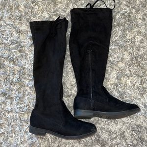 Suede boots